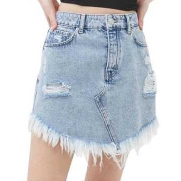 Urban Outfitters BDG Jojo Light Wash Distressed Raw Hem Denim Jean Mini Skirt M - Picture 1 of 7